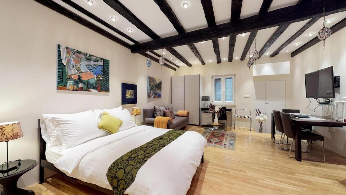 Diocletian Studio Apartments Split Eksteriør bilde