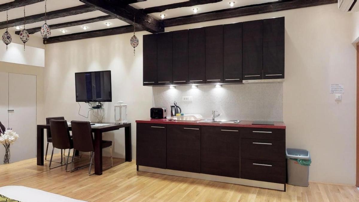 Diocletian Studio Apartments Split Eksteriør bilde